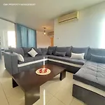 Flats Apt.c307 Ларнака